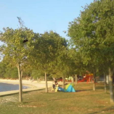 Aloe Vinko בית הארחה